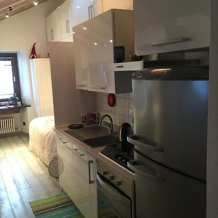 Appartamento In Casa D'Epoca Аоста Экстерьер фото